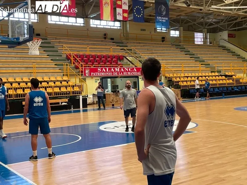 Primer entrenamiento de pretemporada del Avenida Xoborg. Foto: Miguel González