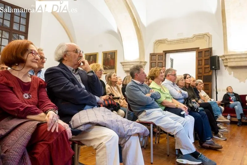 Recital 'Cantos esculpidos. Recordando a Miguel de Unamuno', a cargo del barítono Luis Santana, la actriz Charo López y el pianista Víctor Carbajo. Foto de Carmen Borrego