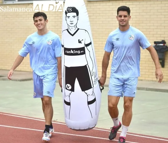 Mikel Córdoba y Joan Castaño ya son uno más en los entrenamientos del SALAMANCA UDS | FOTOS: SALAMANCArtv AL DÍA  