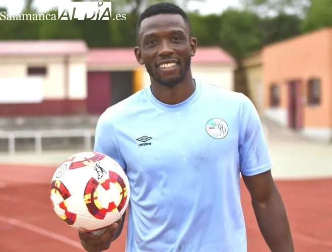 Mikel Córdoba y Joan Castaño ya son uno más en los entrenamientos del SALAMANCA UDS | FOTOS: SALAMANCArtv AL DÍA  