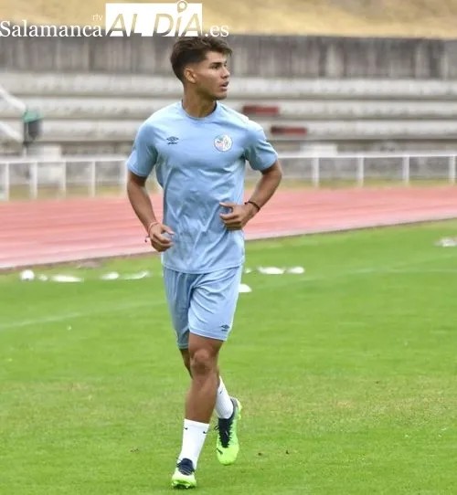 Mikel Córdoba y Joan Castaño ya son uno más en los entrenamientos del SALAMANCA UDS | FOTOS: SALAMANCArtv AL DÍA  