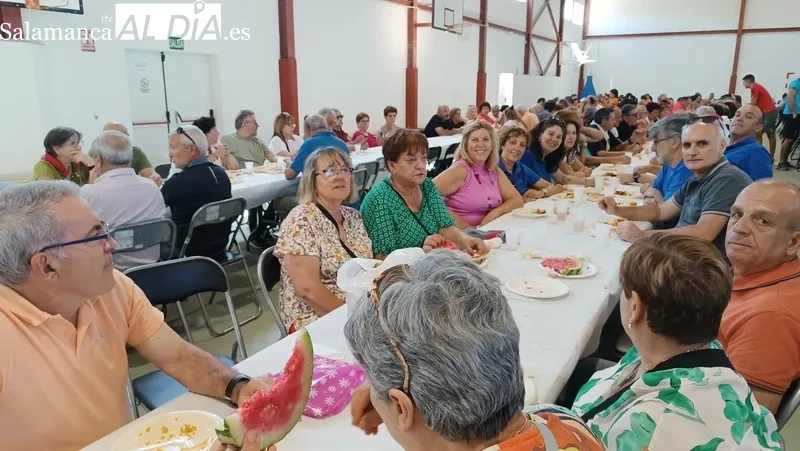 Barruecopardo disfruta de su segundo día de fiestas con actividades infantiles y una gran paella