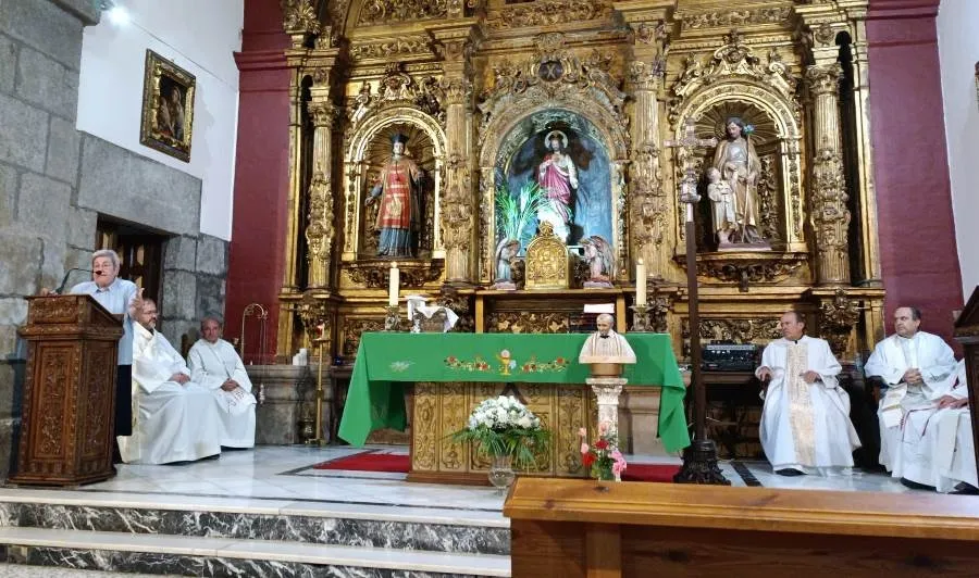 Foto 2 - San Andr&eacute;s honra junto a las Hijas de la Caridad a San Vicente de Pa&uacute;l