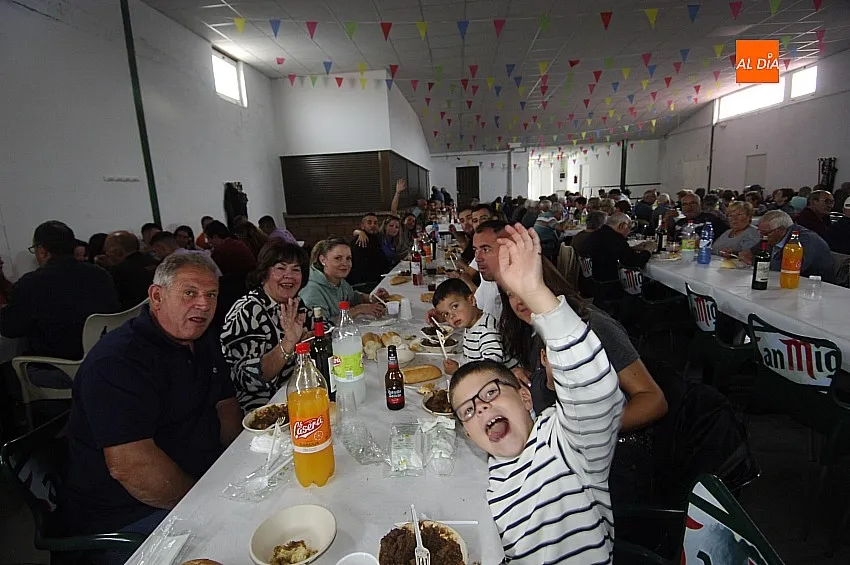 Comida popular en Espeja por San Lino/ Fotos: Adrián M.Pastor