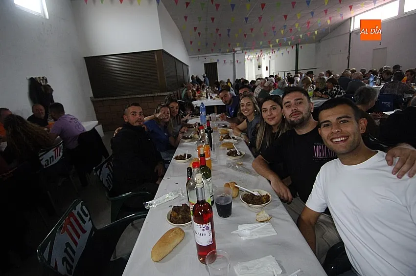 Comida popular en Espeja por San Lino/ Fotos: Adrián M.Pastor
