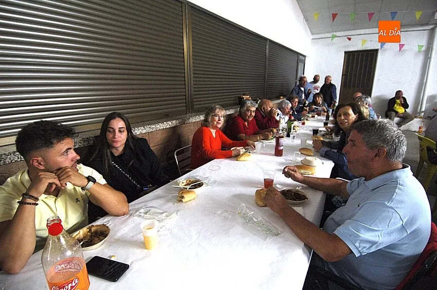 Comida popular en Espeja por San Lino/ Fotos: Adrián M.Pastor
