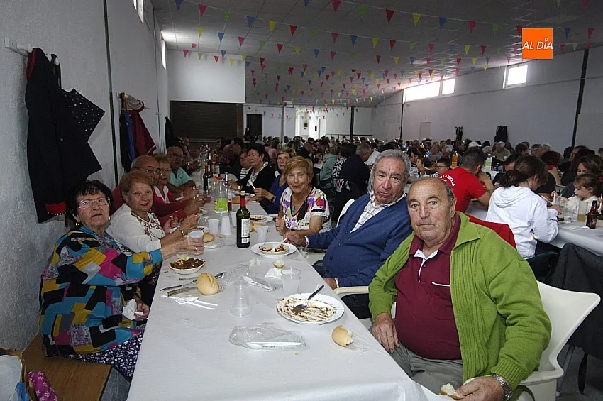 Comida popular en Espeja por San Lino/ Fotos: Adrián M.Pastor