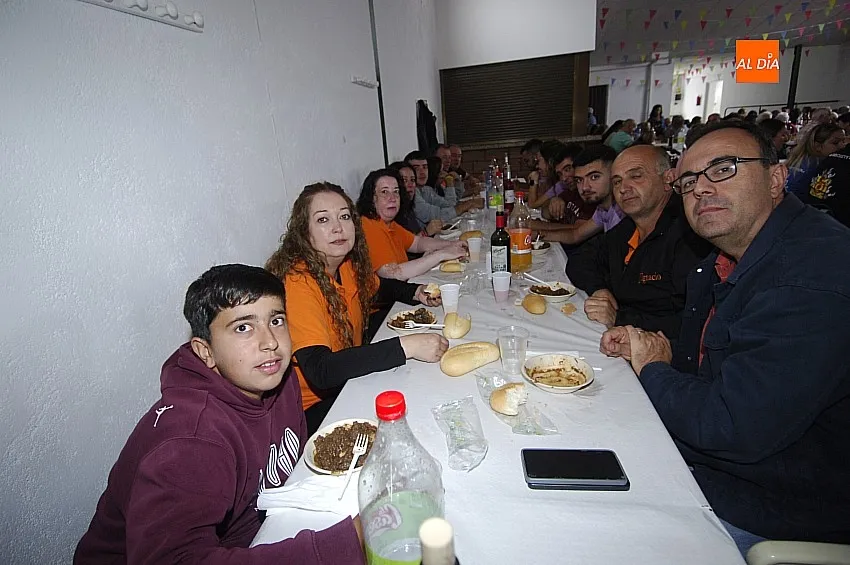 Comida popular en Espeja por San Lino/ Fotos: Adrián M.Pastor