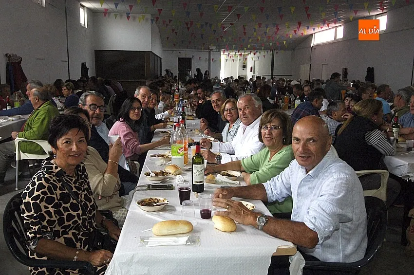 Comida popular en Espeja por San Lino/ Fotos: Adrián M.Pastor