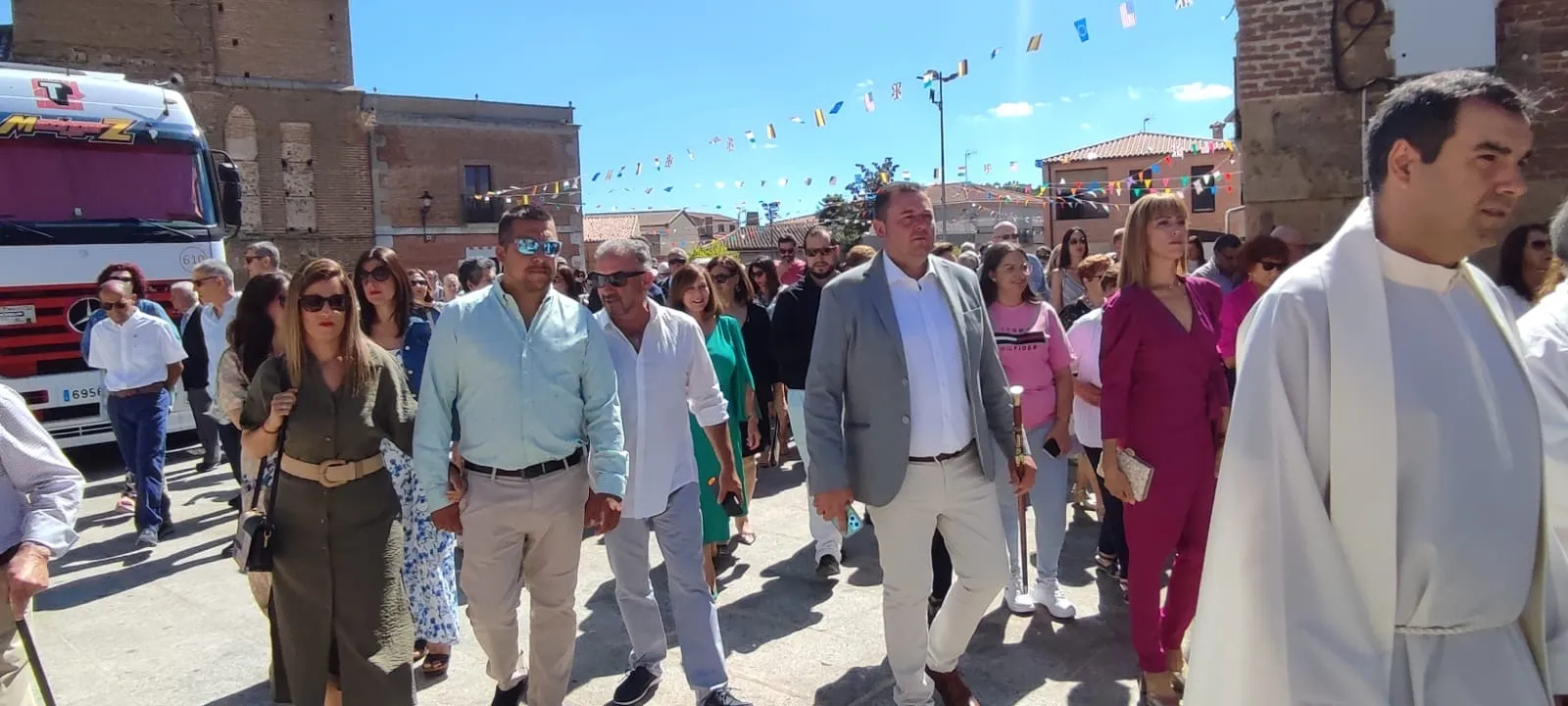 Foto 5 - Villoria honra a la Virgen de la Vega en su hist&oacute;rica procesi&oacute;n