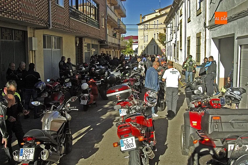 Homenaje motoristas Guardia Civil mirobrigenses/ Fotos: Adrián M.Pastor