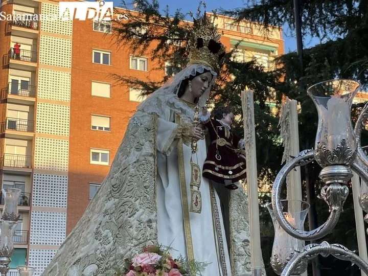Ntra. Señora de la Merced recorre Salamanca en procesión acompañada de sus fieles | FOTOS: Miguel González 