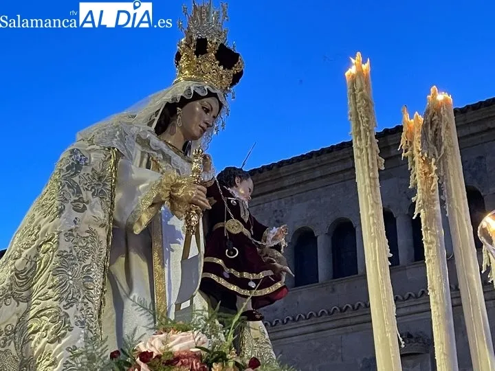Ntra. Señora de la Merced recorre Salamanca en procesión acompañada de sus fieles | FOTOS: Miguel González 