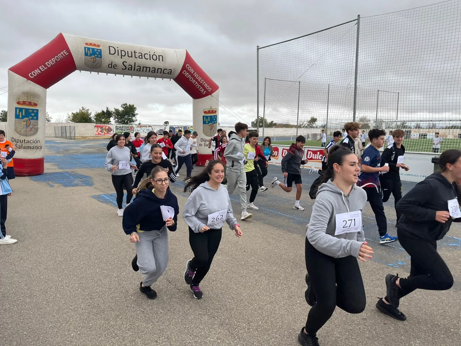 Foto 7 - Diversi&oacute;n, deporte y solidaridad, unidos en 'El Milqui de San Vicente' del colegio La Encarnaci&oacute;n