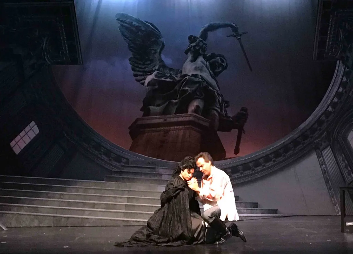 Jueves 7/nov. Ópera TOSCA con la Compañía Lírica Ópera 2001