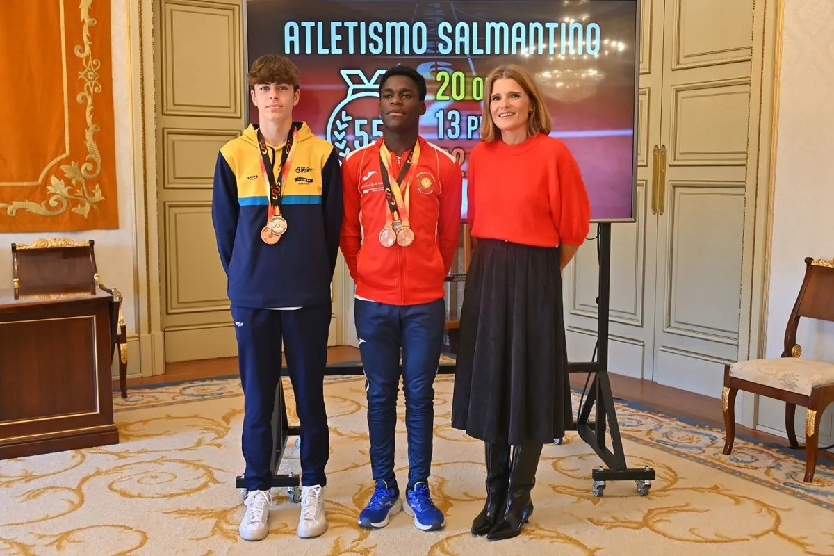 El Ayuntamiento de Salamanca ha recibido a una destacada representación del presente y futuro del atletismo salmantino