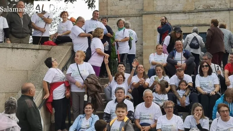 Foto 9 - La Fregeneda se pone 'en marcha contra el c&aacute;ncer' con una gran participaci&oacute;n vecinal