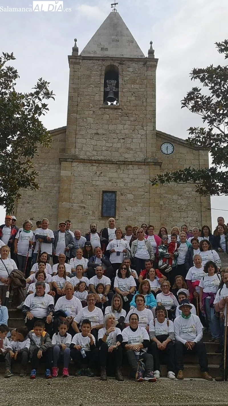 Foto 8 - La Fregeneda se pone 'en marcha contra el c&aacute;ncer' con una gran participaci&oacute;n vecinal
