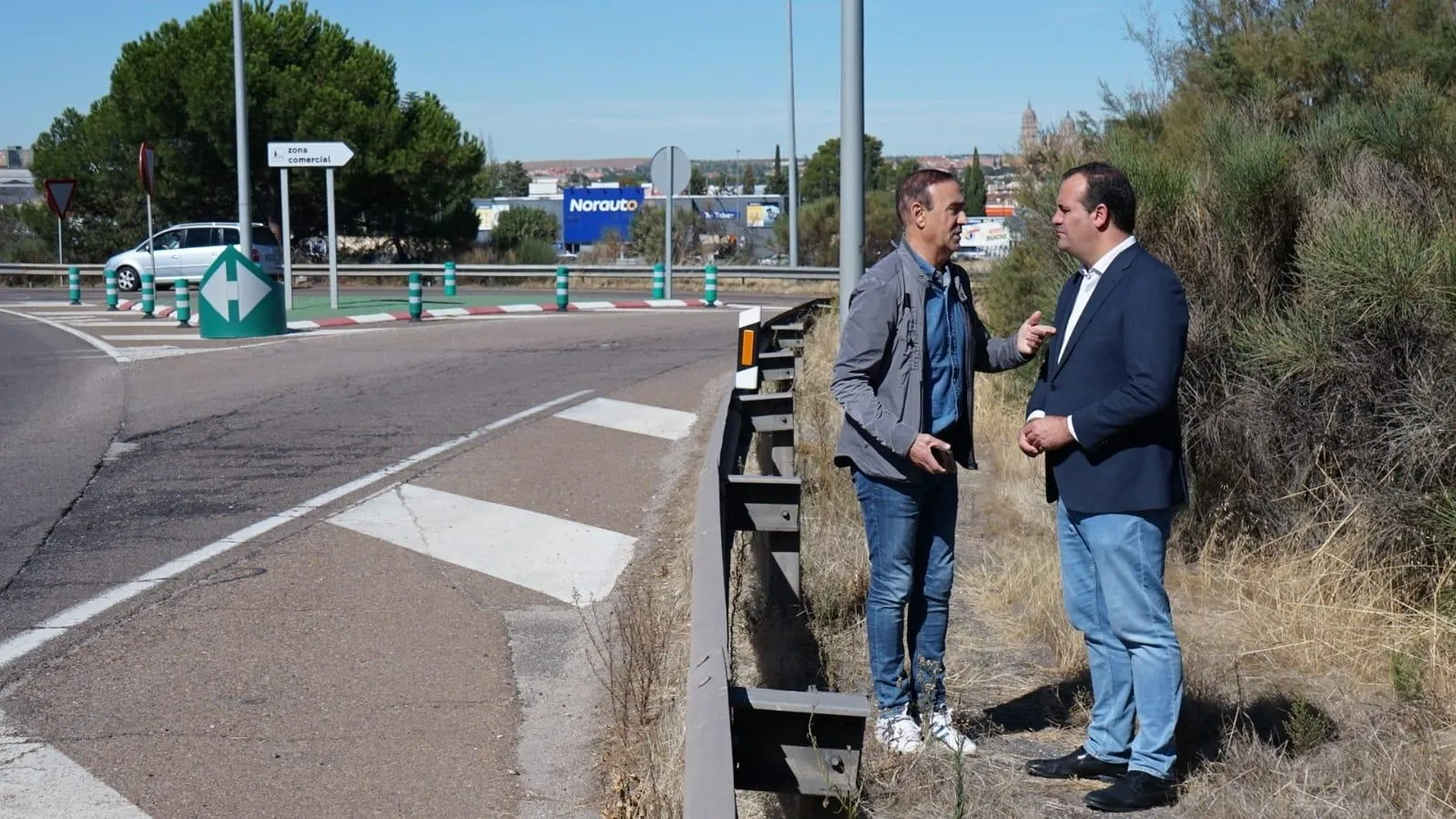 Carbajosa y Santa Marta solicitan al Gobierno información sobre el proyecto de la rotonda de E.Eleclerc 