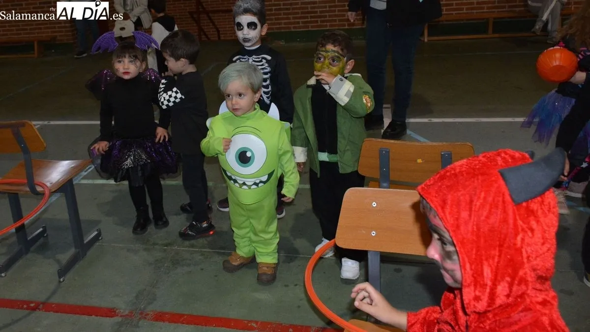 Foto 5 - La fiesta infantil de Halloween re&uacute;ne a m&aacute;s de setenta ni&ntilde;os y ni&ntilde;as de Lumbrales