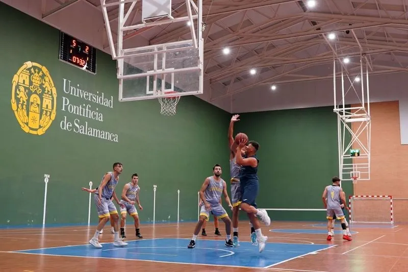 Foto 3 - El CDF Baloncesto UPSA inicia su segunda temporada en la Primera Divisi&oacute;n