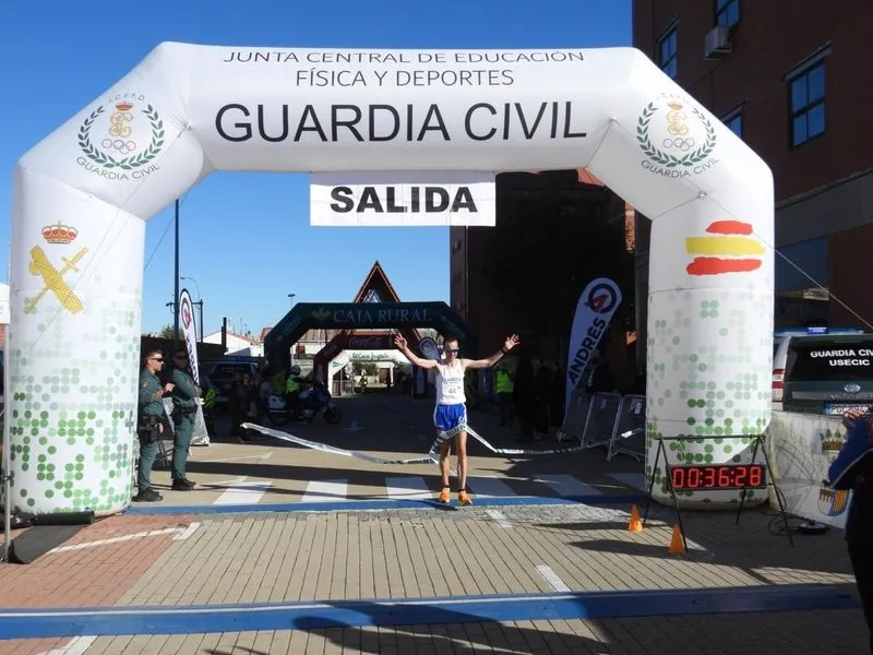 Carrera Solidaria Guardia Civil Salamanca 2024. Foto Orycronsport