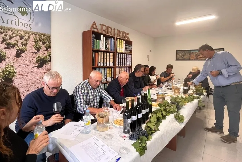 Manuel Grande, viticultor de Villarino de los Aires, se lleva el Premio Especial al mejor vino del Concurso 'Sabor de Arribes' 