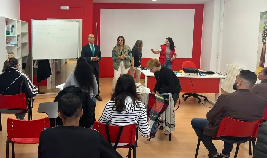 Foto 3 - Arrancan con 11 alumnos las dos acciones de Cruz Roja destinadas a mejorar la empleabilidad