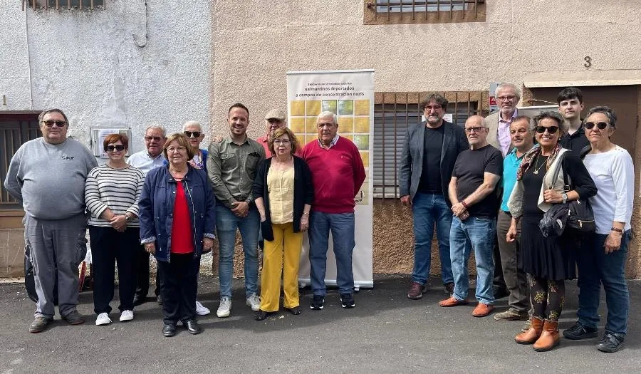 Foto 2 - El Bod&oacute;n rinde homenaje con la colocaci&oacute;n de una Stolperstein a Cipriano Duque G&oacute;mez