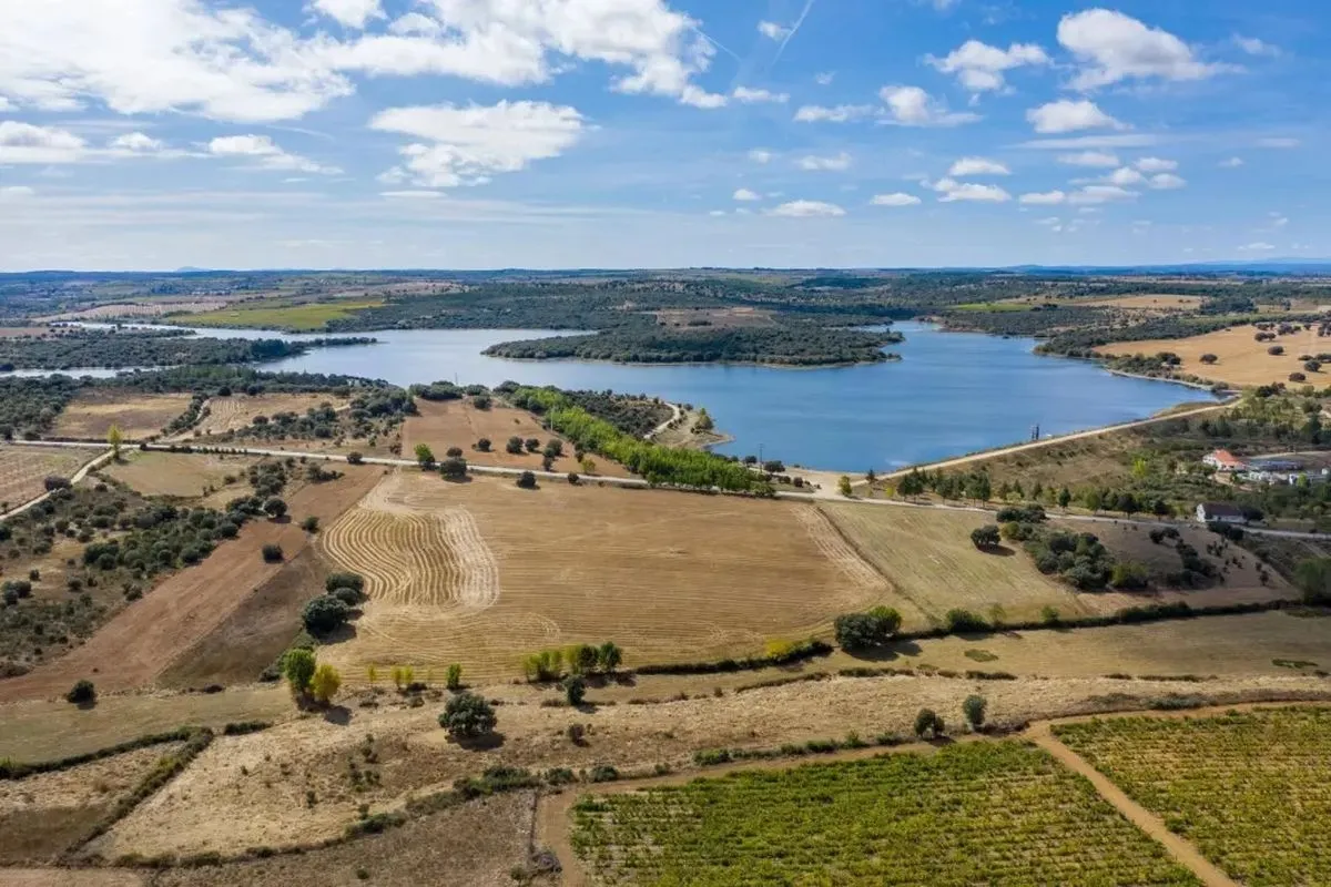 Embalse de Aguiar (Figueira Castelo Rodrigo, Portugal) 