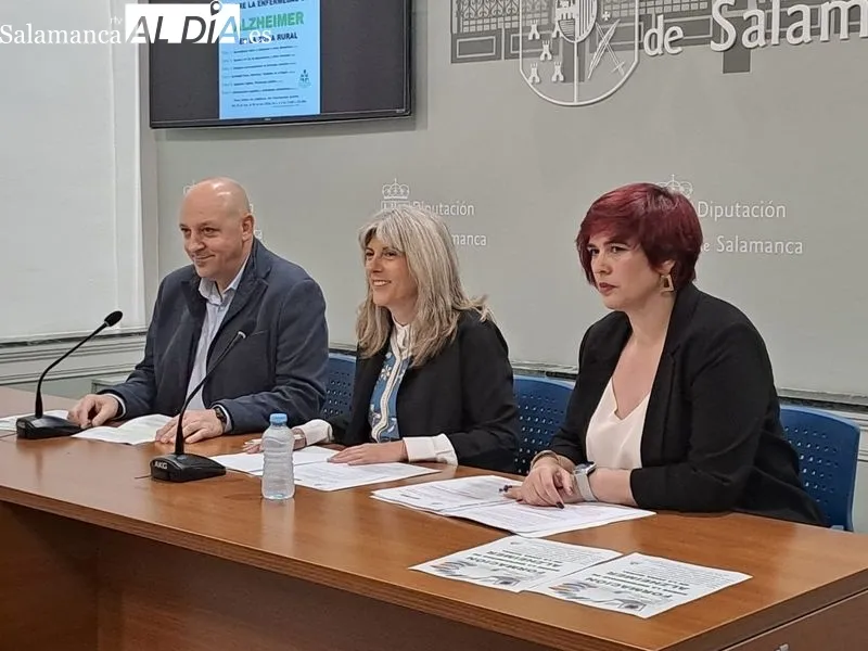 Presentación en la Diputación de los talleres de formación sobre el Alzheimer en la provincia. Foto de Víctor Jiménez