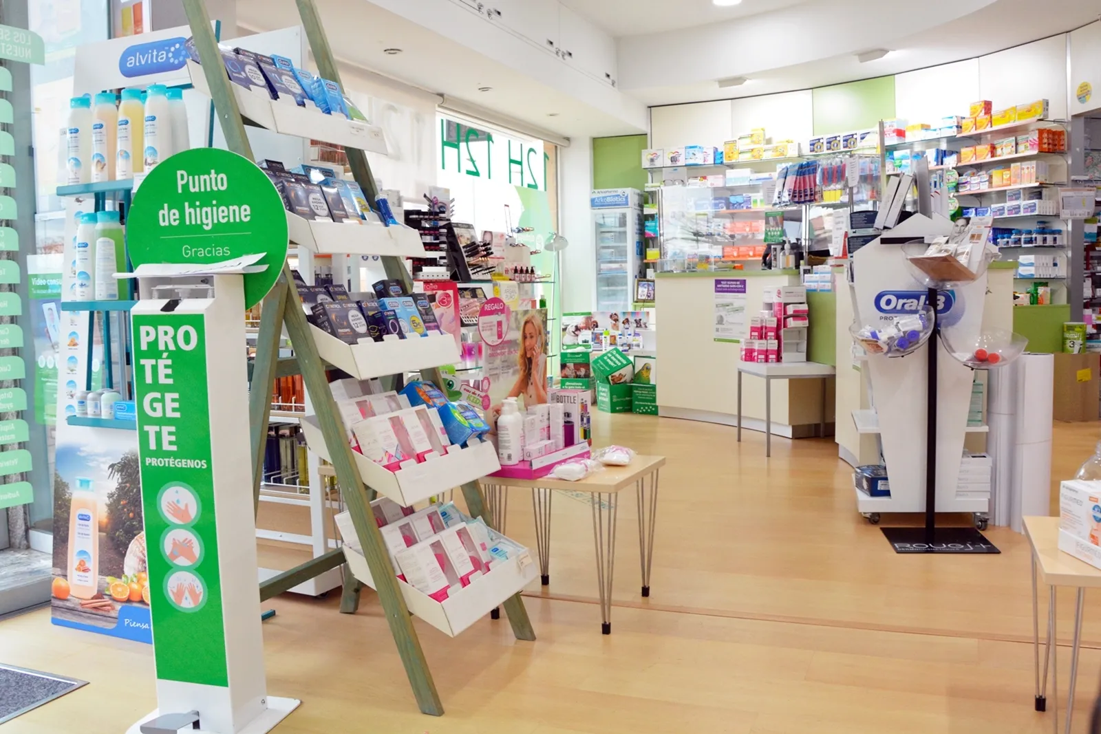 Foto 3 - Farmacia de Sande Medel: atenci&oacute;n personalizada desde Puente Ladrillo