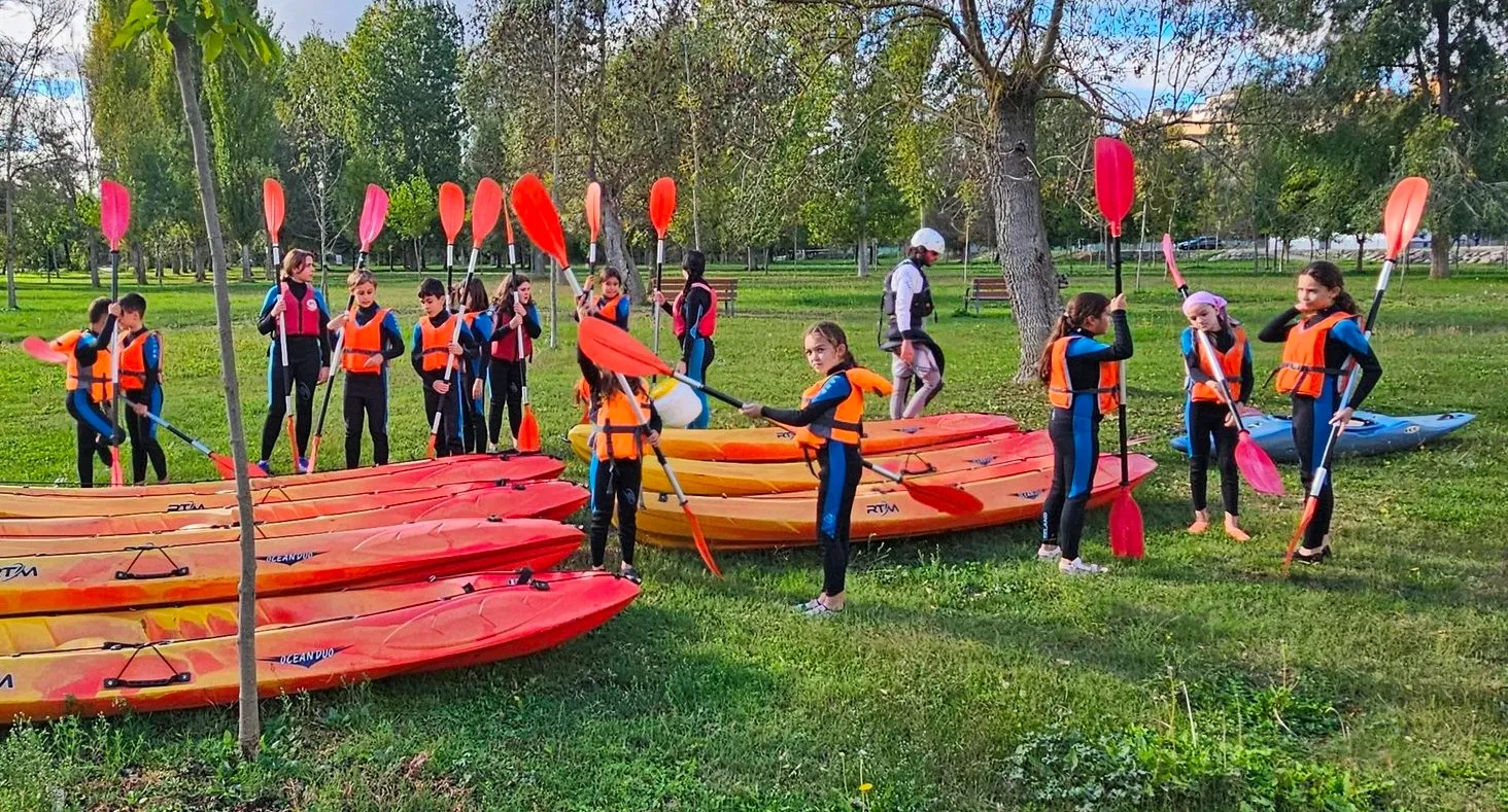 Foto 3 - Una veintena de chavales de la provincia disfruta de actividades multiaventura en Mir&oacute;briga