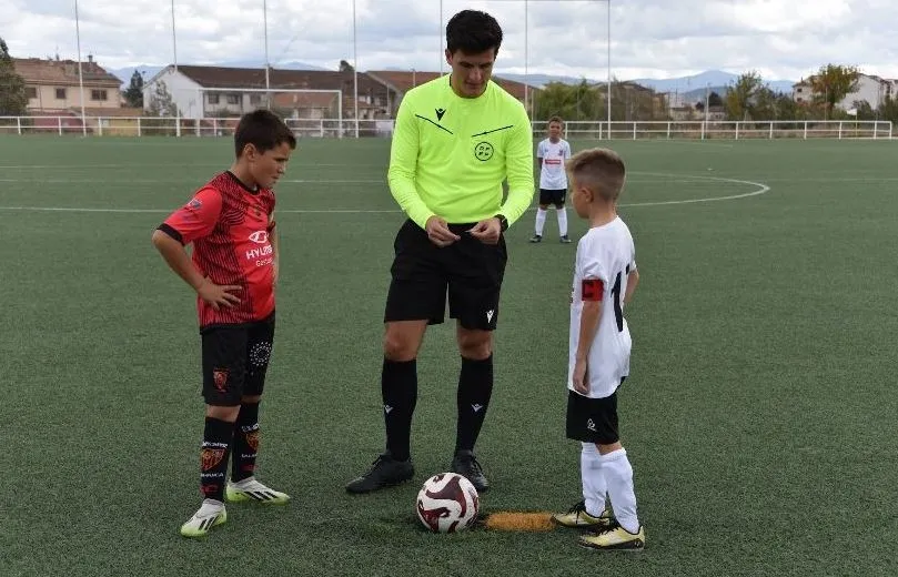 Foto 9 - El Juvenil y el Cadete del Ciudad Rodrigo estrenan sus casilleros de victorias	