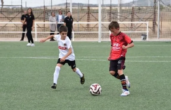Foto 10 - El Juvenil y el Cadete del Ciudad Rodrigo estrenan sus casilleros de victorias	