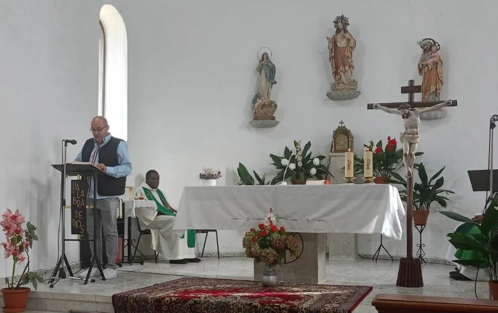 Foto 5 - El Obispo visita a los feligreses de Casillas de Flores
