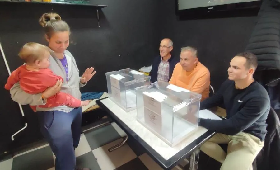 Foto 2 - Ciudad Rodrigo acoge las elecciones provinciales a la Federaci&oacute;n de Pirag&uuml;ismo de Castilla y Le&oacute;n