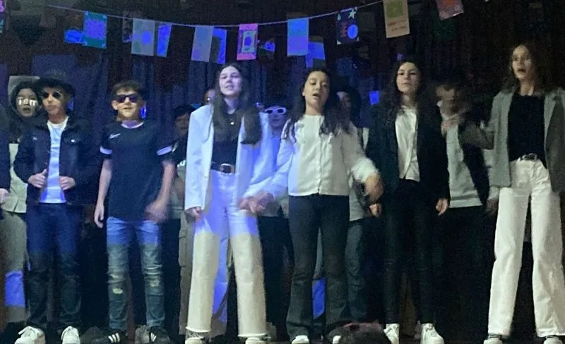 Los alumnos de Educación Secundaria del Colegio San Juan Bosco han celebrado este 30 de octubre el English Day