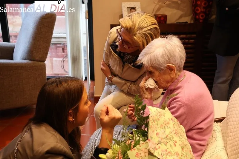 Foto 9 - Manuela Vicente, homenajeada como la persona de mayor edad del municipio