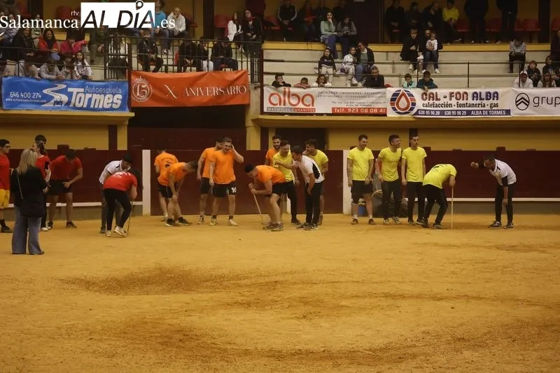 Foto 6 - El humor amarillo vuelve a triunfar en Alba de Tormes