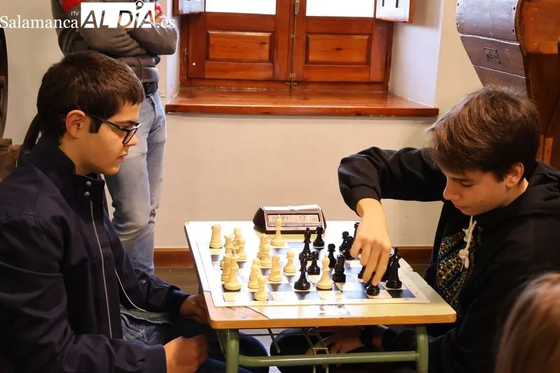 Foto 12 - Ochenta participantes en la novena edici&oacute;n del torneo de ajedrez 