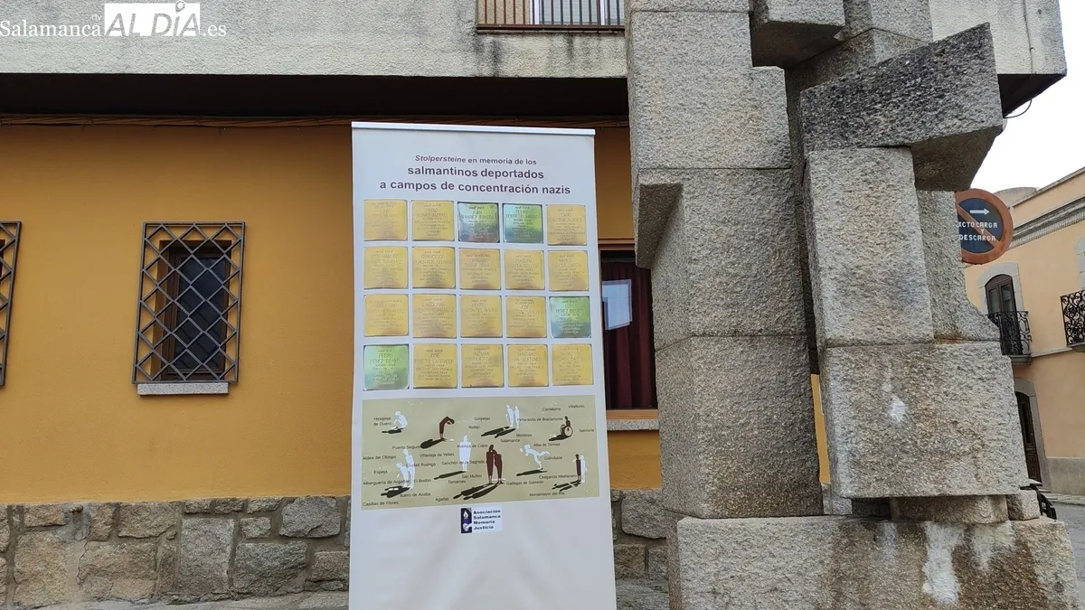 Colocación en Villavieja de Yeltes de un stolperstein en memoria de Francisco Cuadrado Sierra, villaviejense asesinado por los nazis en 1944 / CORRAL