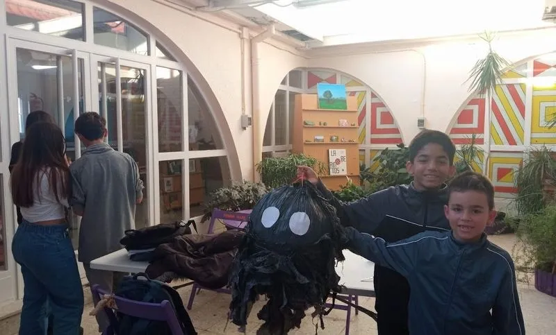Foto 2 - La Biblioteca de El Encinar celebra una tarde de Halloween con t&uacute;nel del terror y actividades familiares