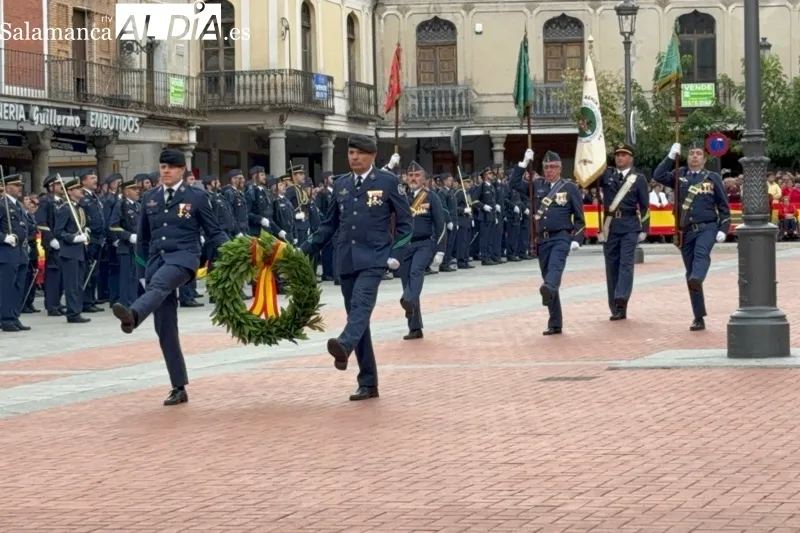 Foto 11 - Hist&oacute;rica y emocionante Jura de Bandera Civil en Pe&ntilde;aranda