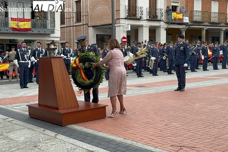 Foto 8 - Hist&oacute;rica y emocionante Jura de Bandera Civil en Pe&ntilde;aranda