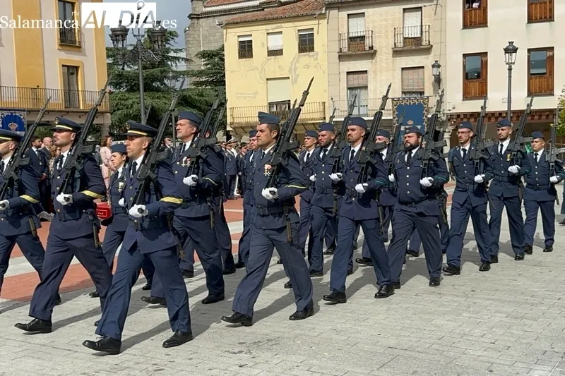 Foto 4 - Hist&oacute;rica y emocionante Jura de Bandera Civil en Pe&ntilde;aranda