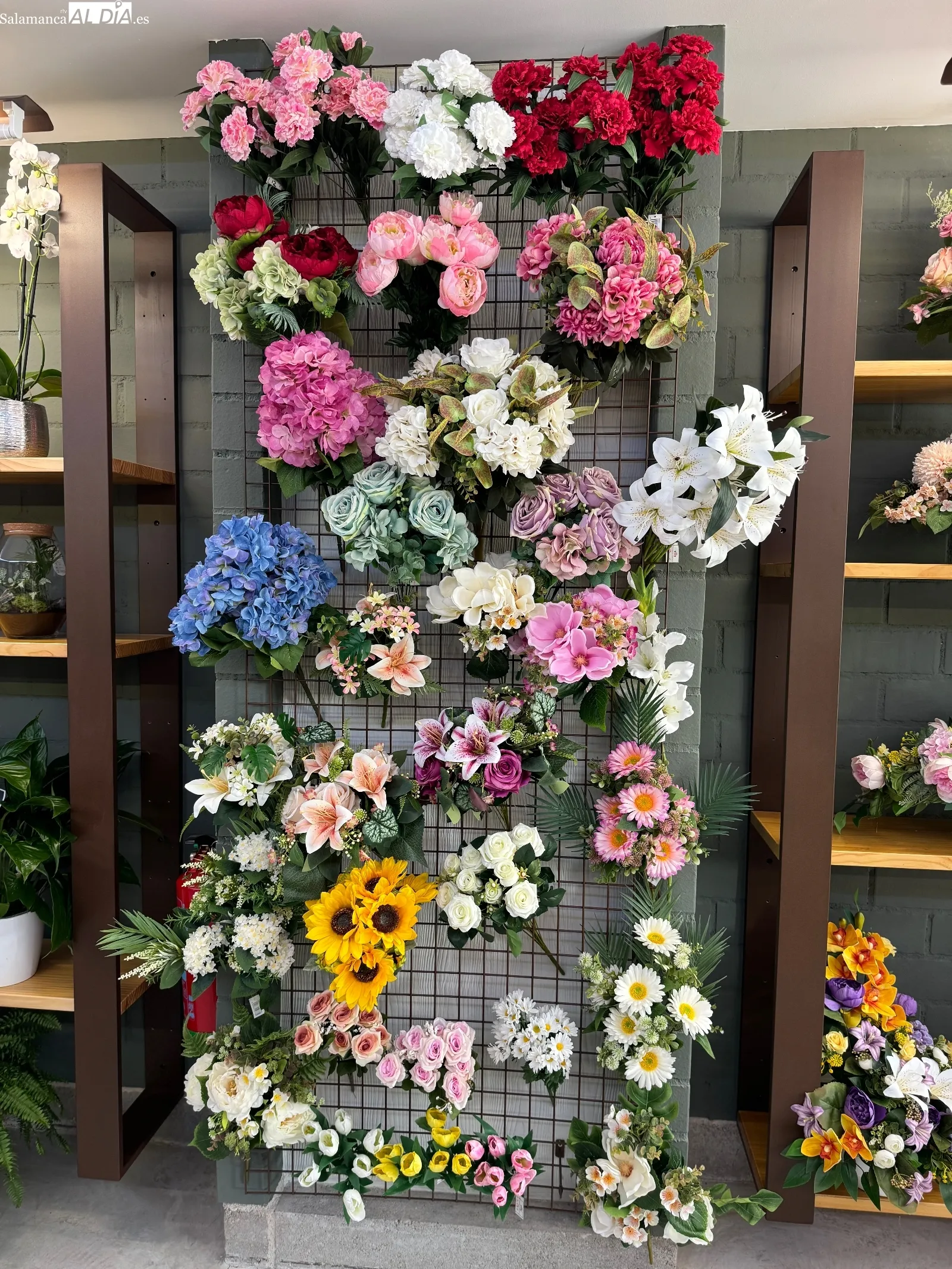 Foto 2 - Florister&iacute;a Martina y el D&iacute;a de Todos los Santos: Opci&oacute;n segura para tus detalles en flor natural y artificial, que ya puedes encargar