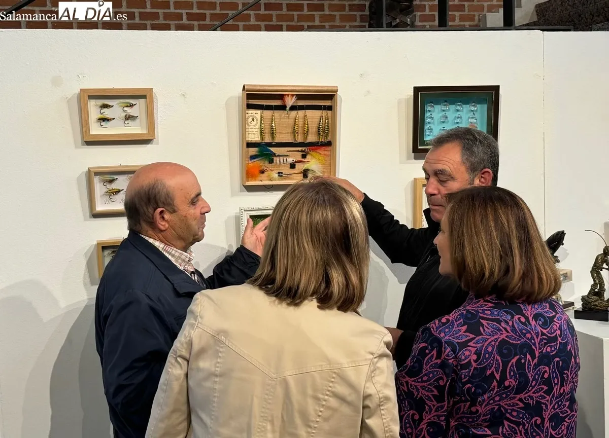 Foto 2 - Los hermanos Paco y Tasio Redondo protagonizan la llamativa exposici&oacute;n &lsquo;El arte de la pesca a mosca&rsquo; en el CDS