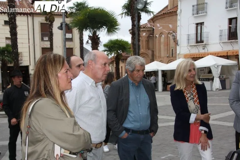 Foto 12 - Comienza la Feria del Barro en Alba de Tormes