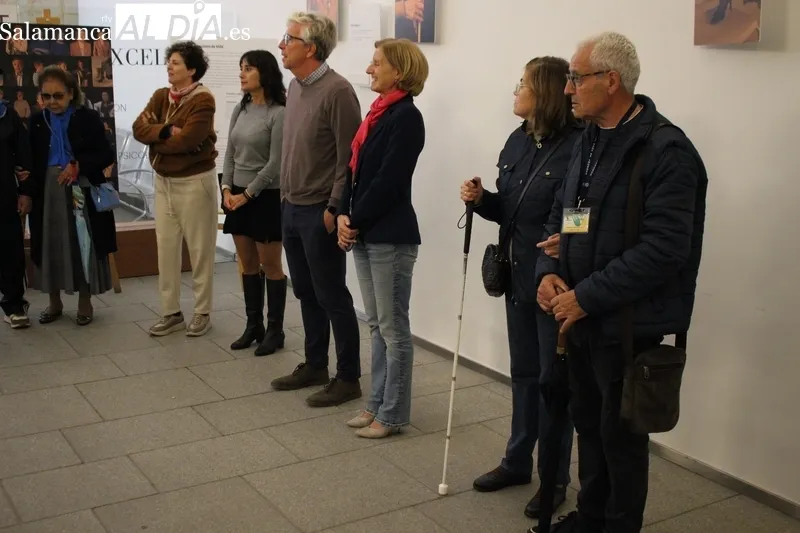 Un grupo de la ONCE visita el proyecto fotográfico 'Lecciones de vida' y esas son sus sensaciones. Fotos: Víctor Jiménez